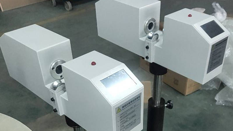 JG01-SG系列测径仪在振动环境下的精度如何