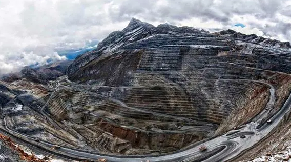 秘鲁总理表示不会注销奎拉维科铜矿的许可证