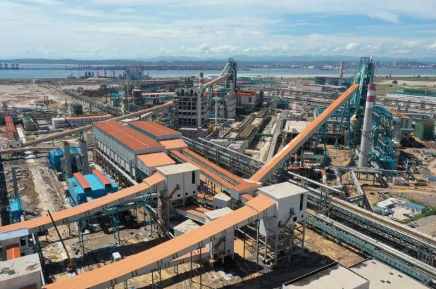 柳钢首次成功轧制直径50mm螺纹钢