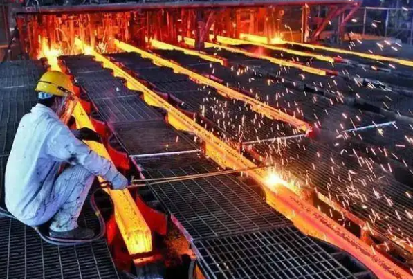 日本制铁上半财年净利润同比增长26.2%