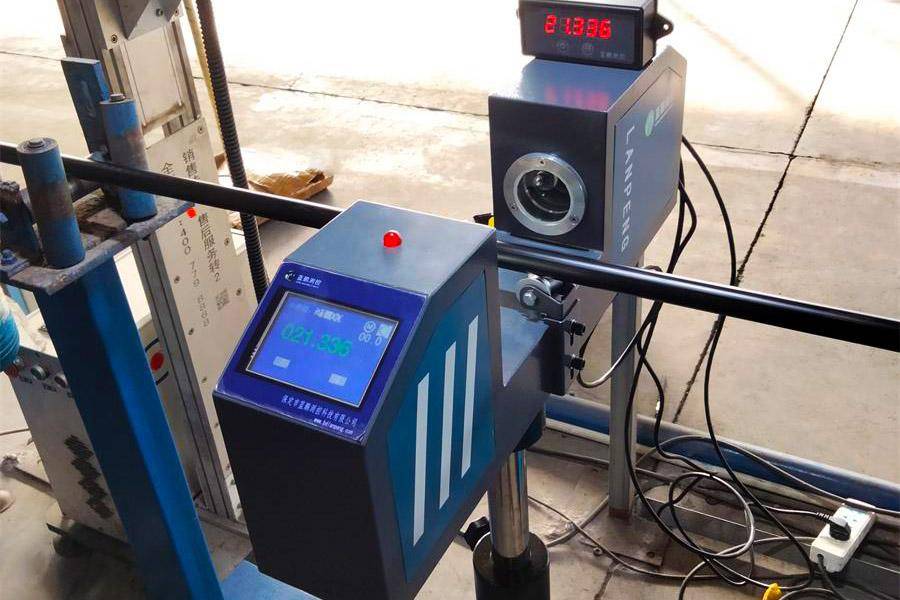 软管的高速非接触外径测量方案!单双轴测径仪多种类型!